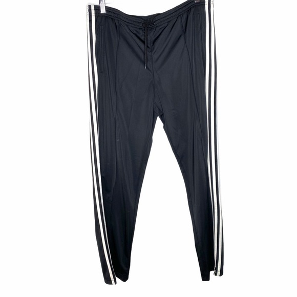 Adidas mesh lined Pant - Picture 1 of 11